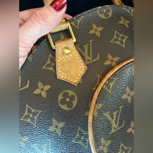 AUTHENTIC Louis Vuitton Ellipse PM - Picture 13 of 16